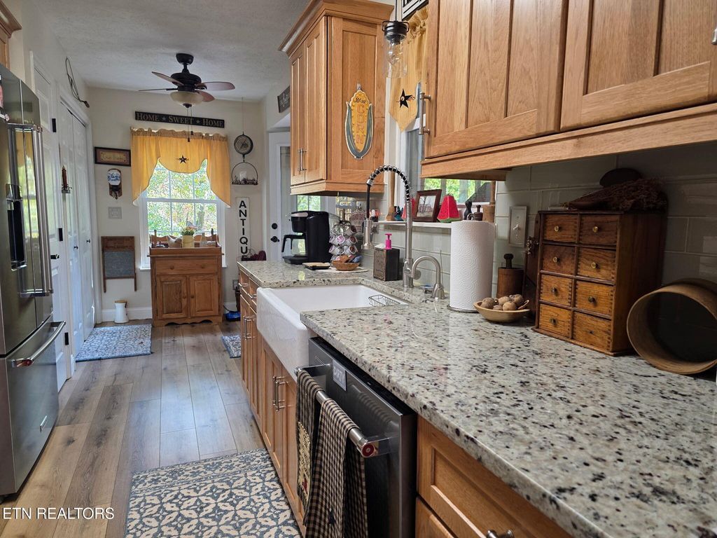 Photo of 827 Hinkle Estates Drive, Seymour, TN 37865 (MLS # 1320361)