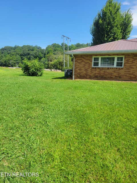 Tiny photo for 132 Ridgecrest Rd, Harriman, TN 37748 (MLS # 1350065)