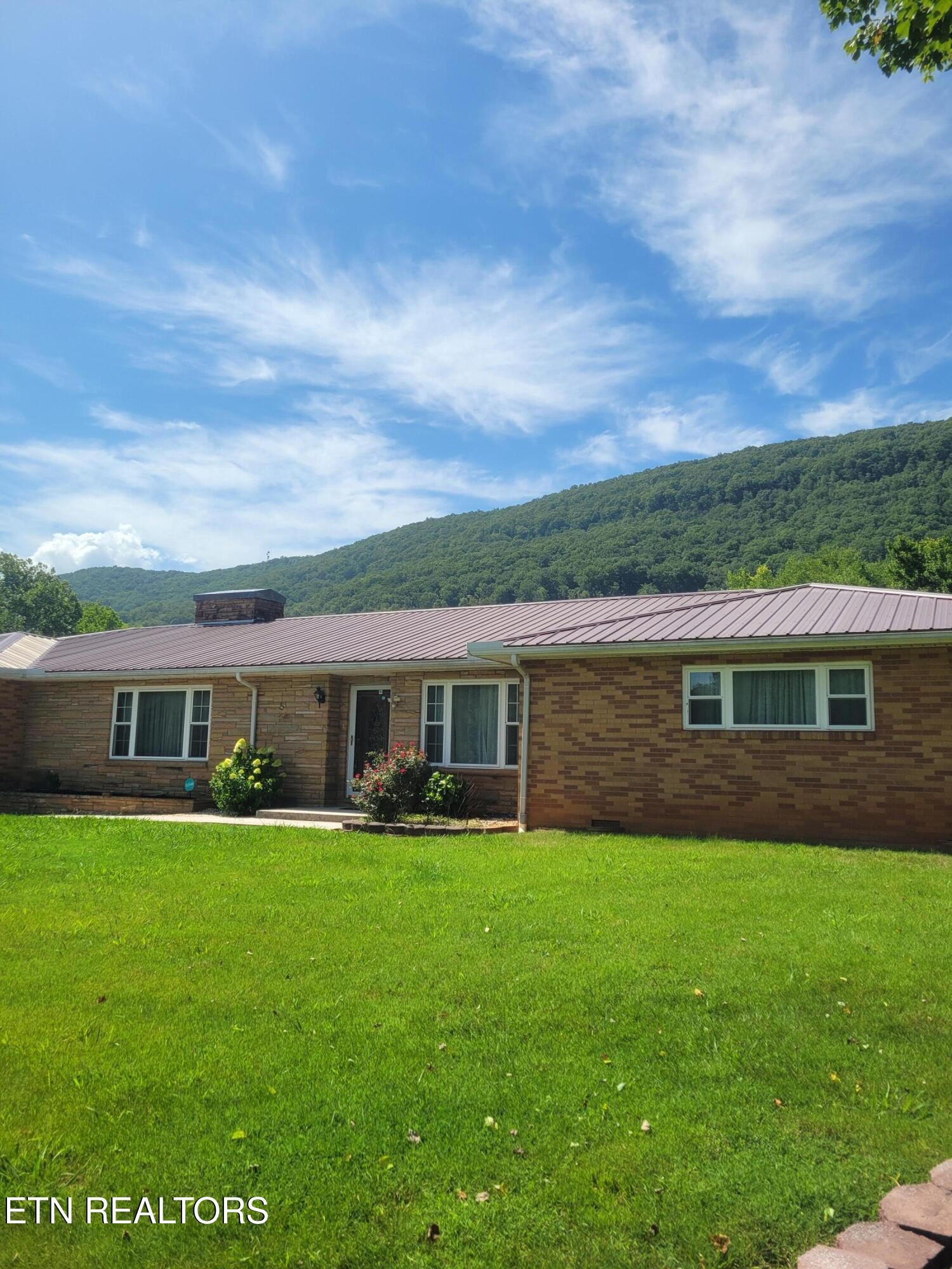 132 Ridgecrest Rd