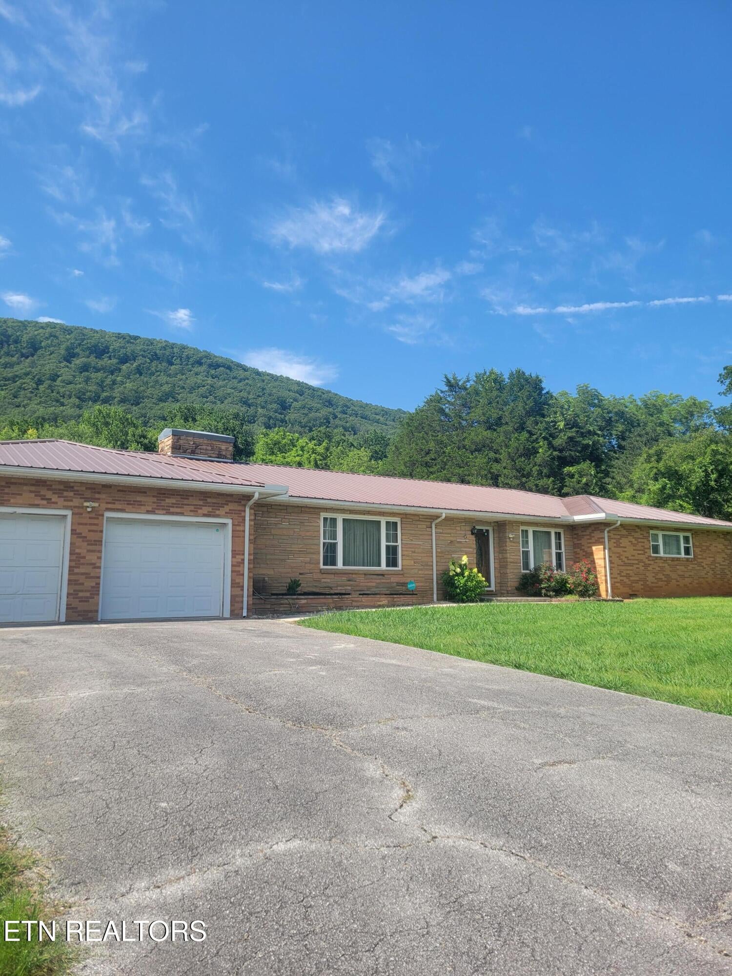132 Ridgecrest Rd
