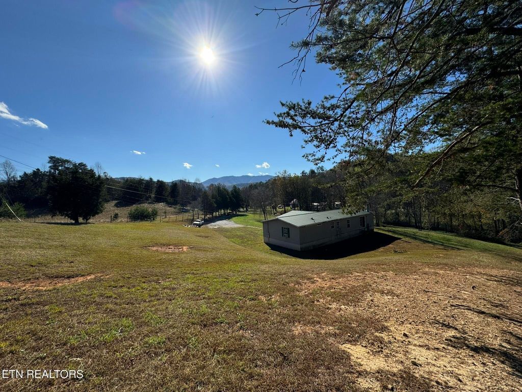 Photo of 418 Rudd Hollow Rd, Townsend, TN 37882 (MLS # 1281826)