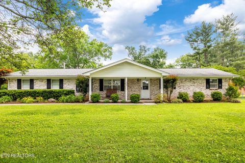 Single Family Residence in Maryville TN 1202 Westfield Drive.jpg