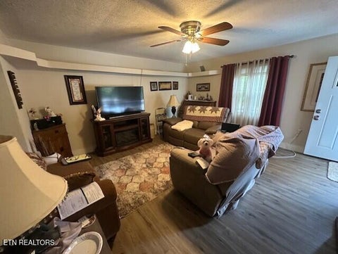 Tiny photo for 3507 Triple Oak St, Rockford, TN 37853 (MLS # 1360174)