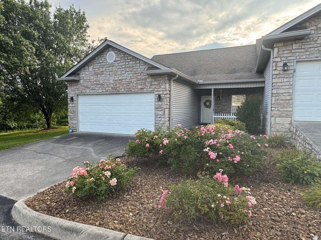 Photo of 101 Pear Tree Lane, Loudon, TN 37774 (MLS # 1306806)