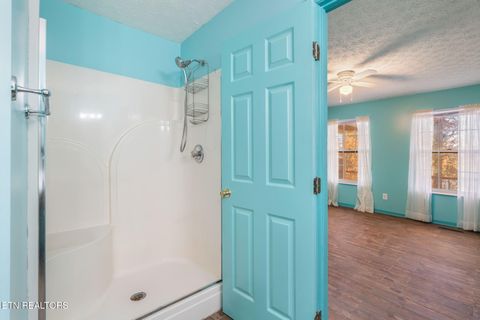 Tiny photo for 367 Emory River Rd, Harriman, TN 37748 (MLS # 1321004)