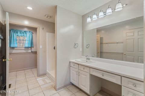 Tiny photo for 367 Emory River Rd, Harriman, TN 37748 (MLS # 1321004)