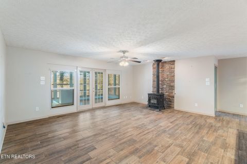 Tiny photo for 367 Emory River Rd, Harriman, TN 37748 (MLS # 1321004)