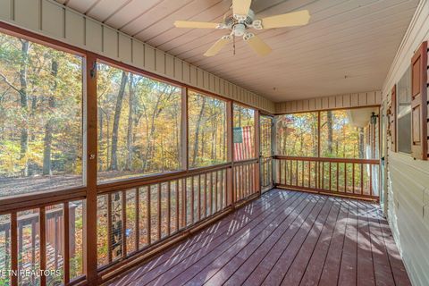 Tiny photo for 367 Emory River Rd, Harriman, TN 37748 (MLS # 1321004)