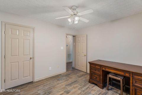 Tiny photo for 367 Emory River Rd, Harriman, TN 37748 (MLS # 1321004)