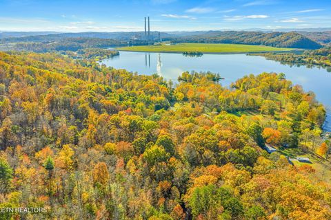 Tiny photo for 367 Emory River Rd, Harriman, TN 37748 (MLS # 1321004)