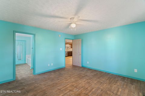 Tiny photo for 367 Emory River Rd, Harriman, TN 37748 (MLS # 1321004)