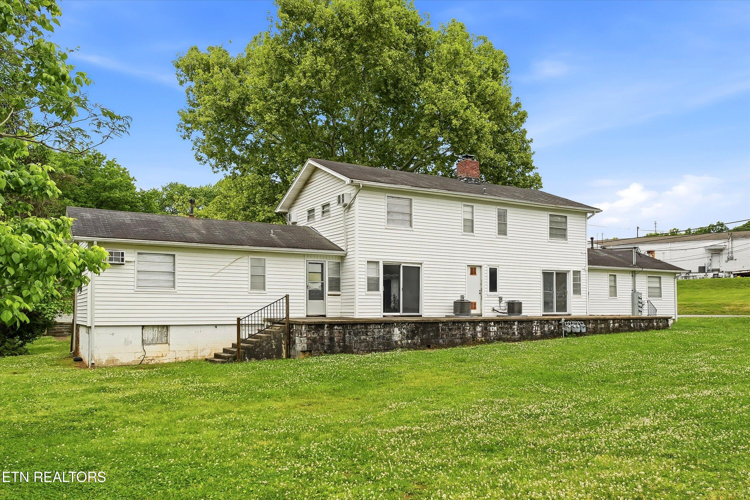 121 Tacoma Rd 121 - 127