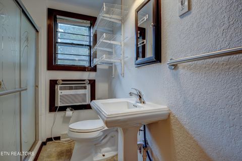 Tiny photo for 3514 Montvale Rd, Maryville, TN 37803 (MLS # 1328393)