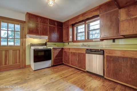 Tiny photo for 3514 Montvale Rd, Maryville, TN 37803 (MLS # 1328393)