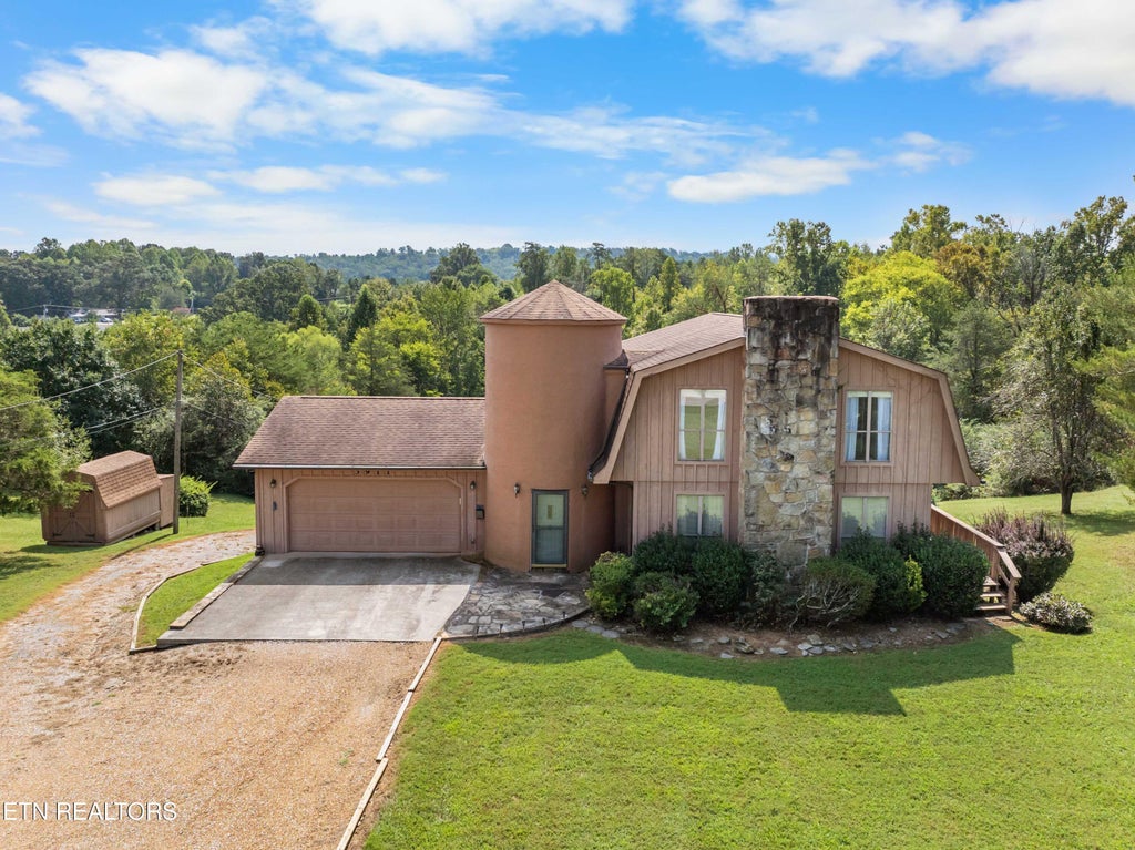 Photo of 3911 Miser Station Rd, Louisville, TN 37777 (MLS # 1355610)