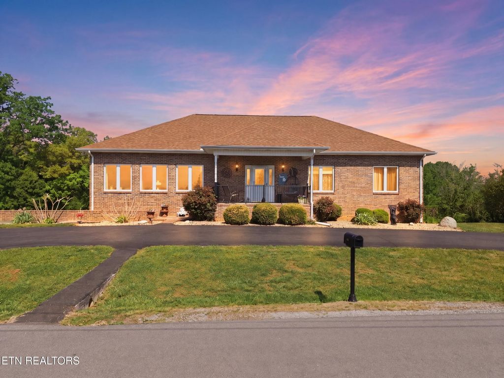 Photo of 446 Gaut Rd, Dandridge, TN 37725 (MLS # 1337348)