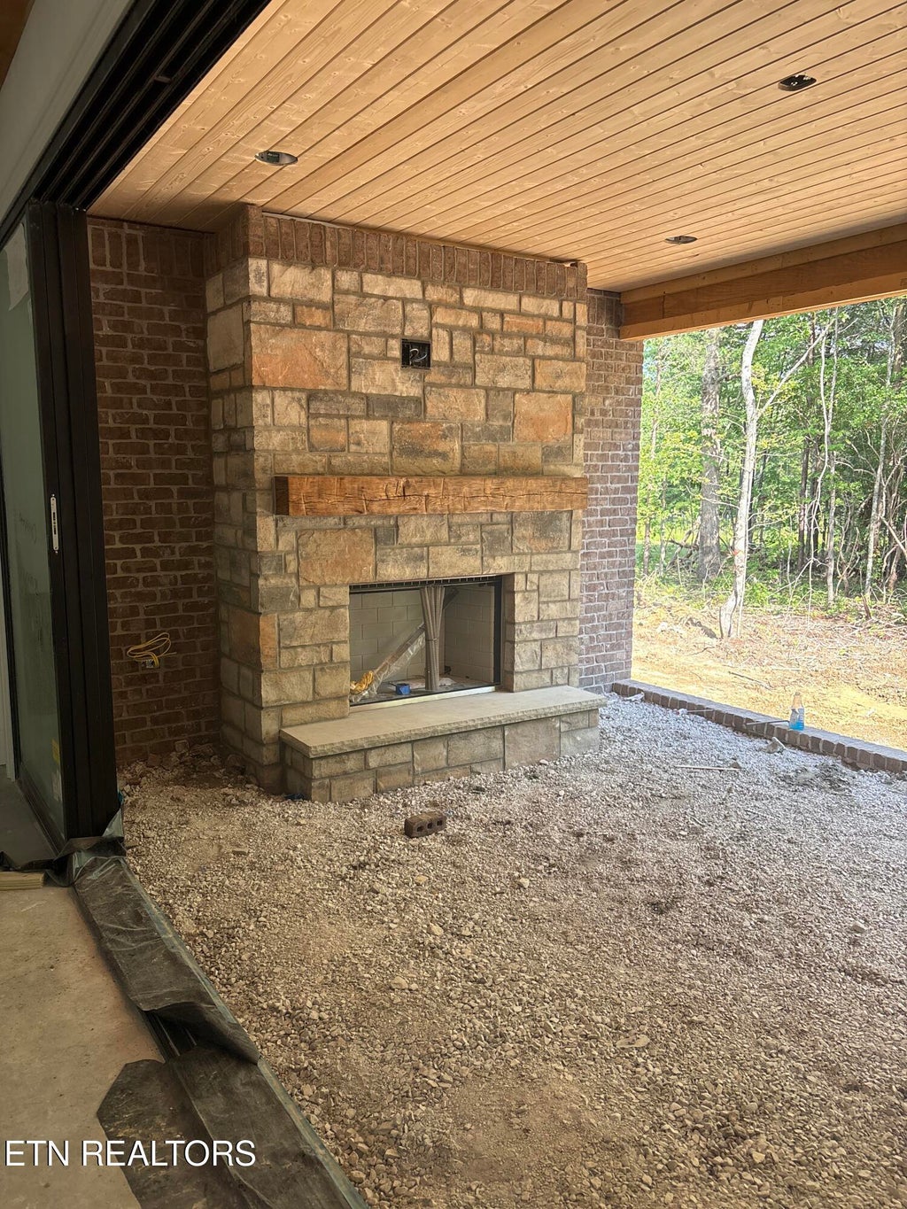 Photo of 108 Laurelwood Drive, Crossville, TN 38558 (MLS # 1347700)