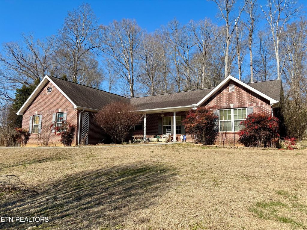 Photo of 349 Fallen Oak Circle, Seymour, TN 37865 (MLS # 1328992)
