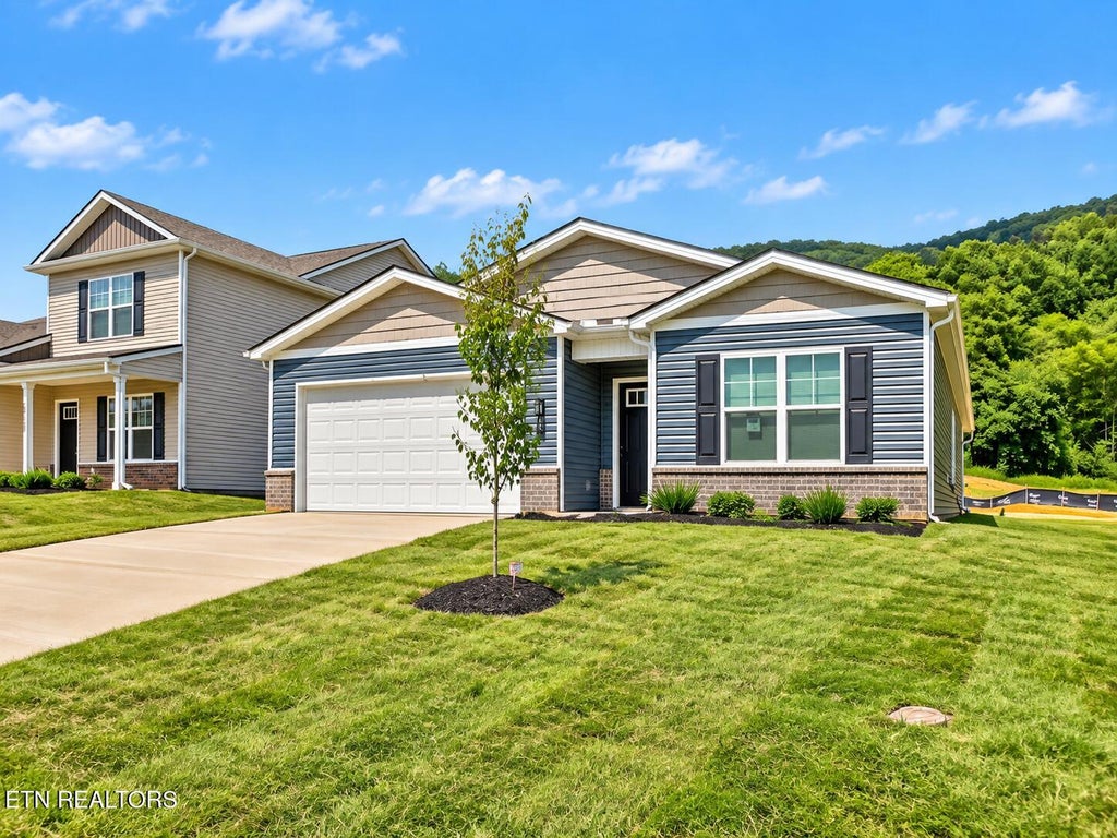 Photo of 255 N Rolling Meadows Drive, Harriman, TN 37748 (MLS # 1356575)