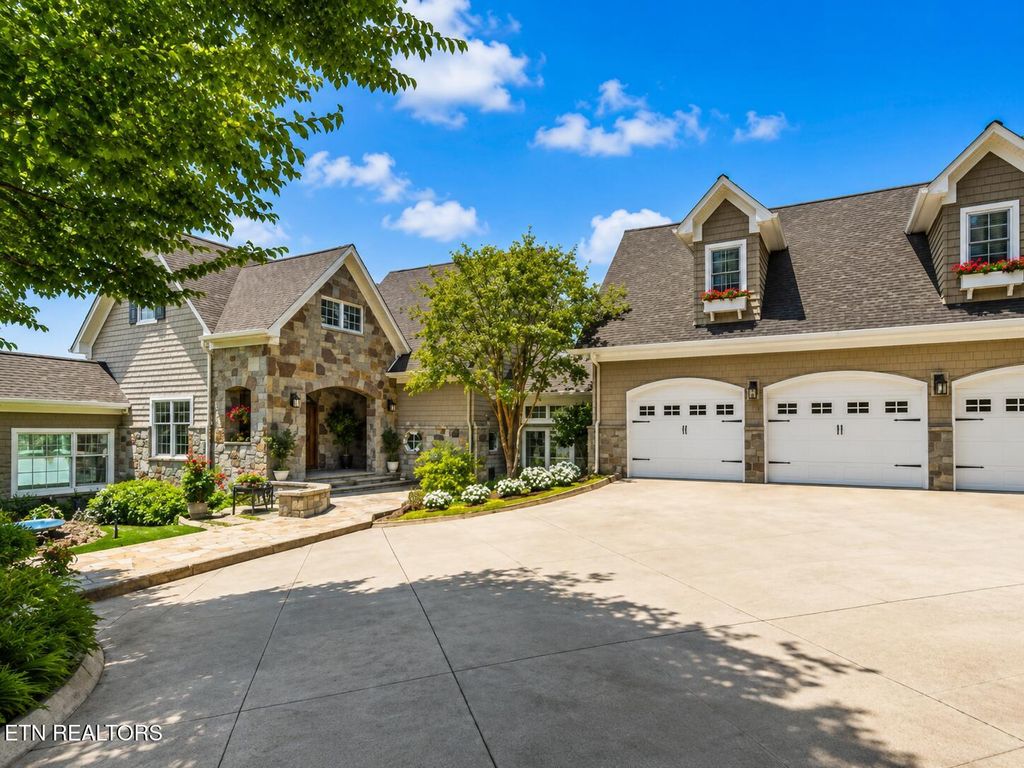 Photo of 8941 Kelsey Lane, Knoxville, TN 37922 (MLS # 1342954)