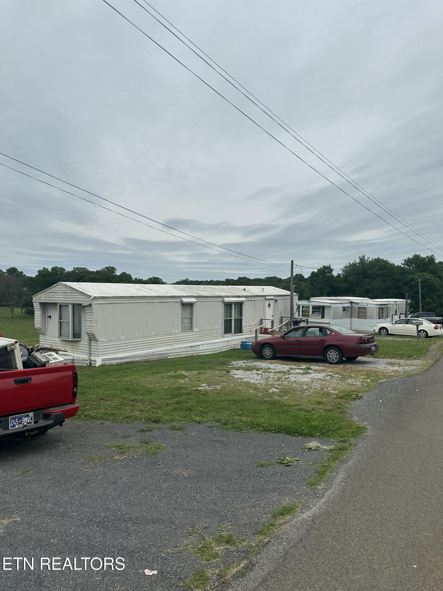 1059 Hale Rd