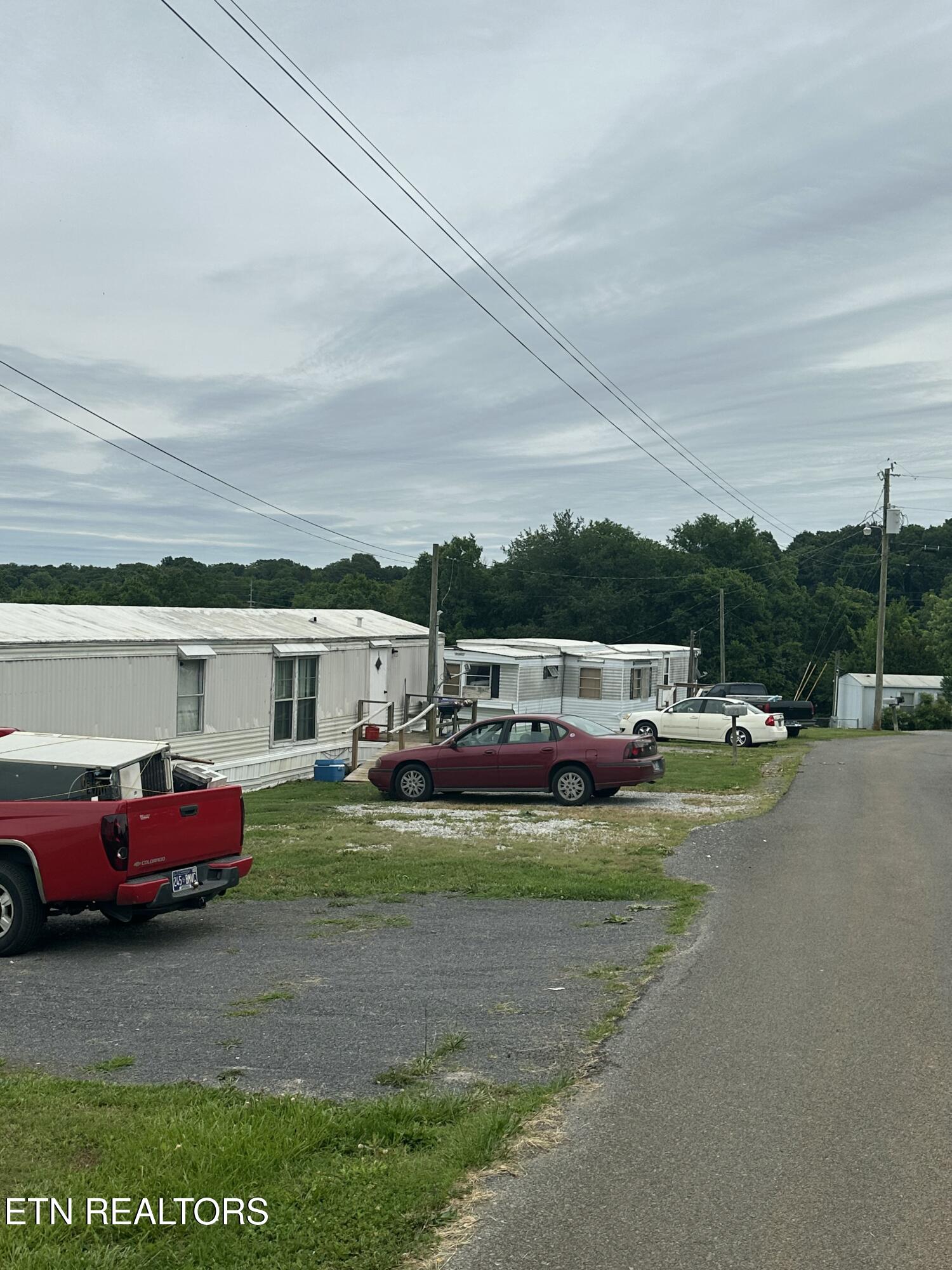 1059 Hale Rd