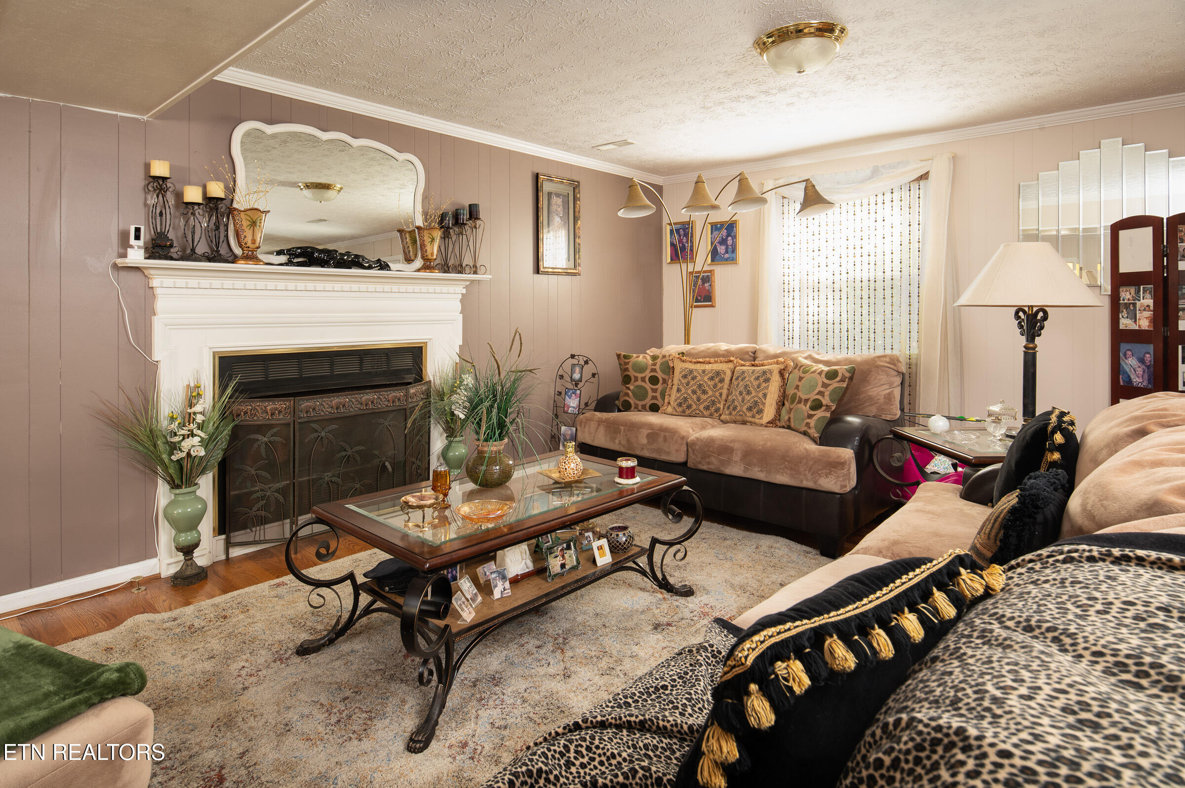 10117 Oak Creek Lane