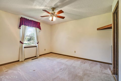 Tiny photo for 187 Cardinal Loop, Crossville, TN 38555 (MLS # 1357729)