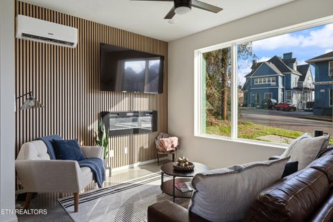 Tiny photo for 837 N 4th Ave #8, Knoxville, TN 37917 (MLS # 1337801)