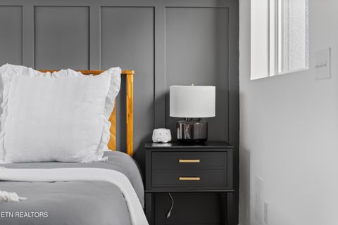 Tiny photo for 837 N 4th Ave #8, Knoxville, TN 37917 (MLS # 1337801)