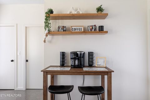 Tiny photo for 837 N 4th Ave #8, Knoxville, TN 37917 (MLS # 1337801)