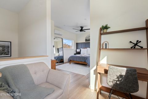 Tiny photo for 837 N 4th Ave #8, Knoxville, TN 37917 (MLS # 1337801)