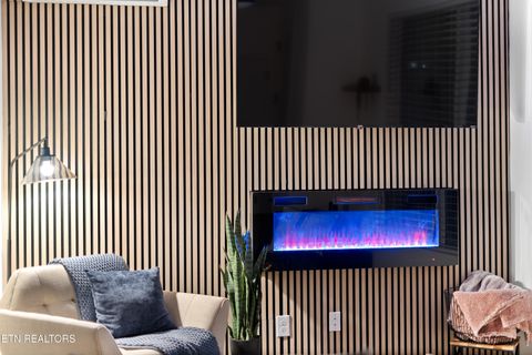 Tiny photo for 837 N 4th Ave #8, Knoxville, TN 37917 (MLS # 1337801)