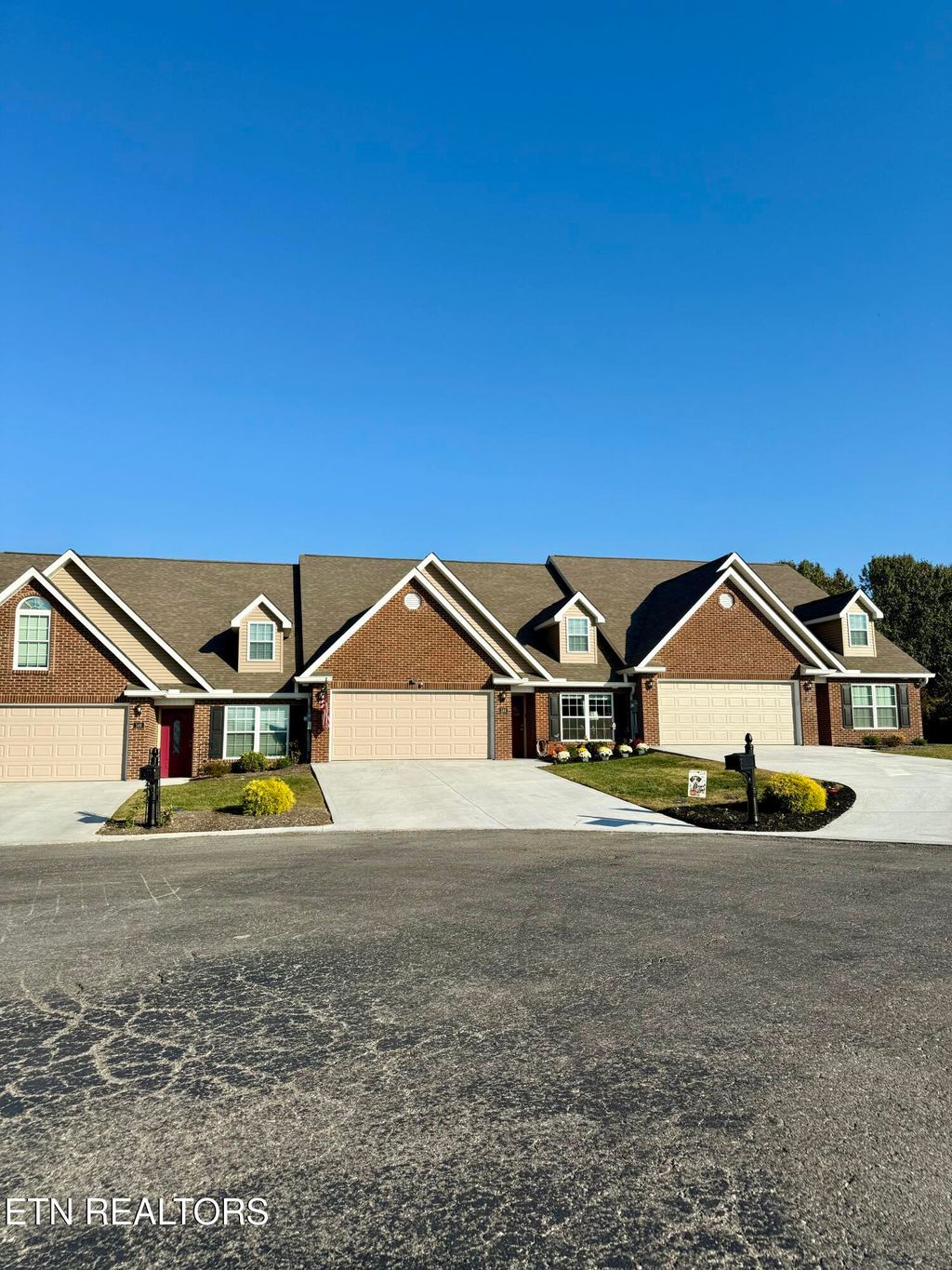 Photo of 144 Wind Chase Blvd, Madisonville, TN 37354 (MLS # 1280470)