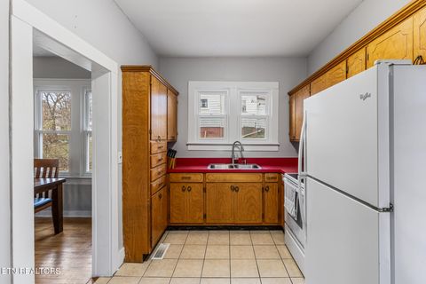 Tiny photo for 522 Pennsylvania Ave, Etowah, TN 37331 (MLS # 1325738)