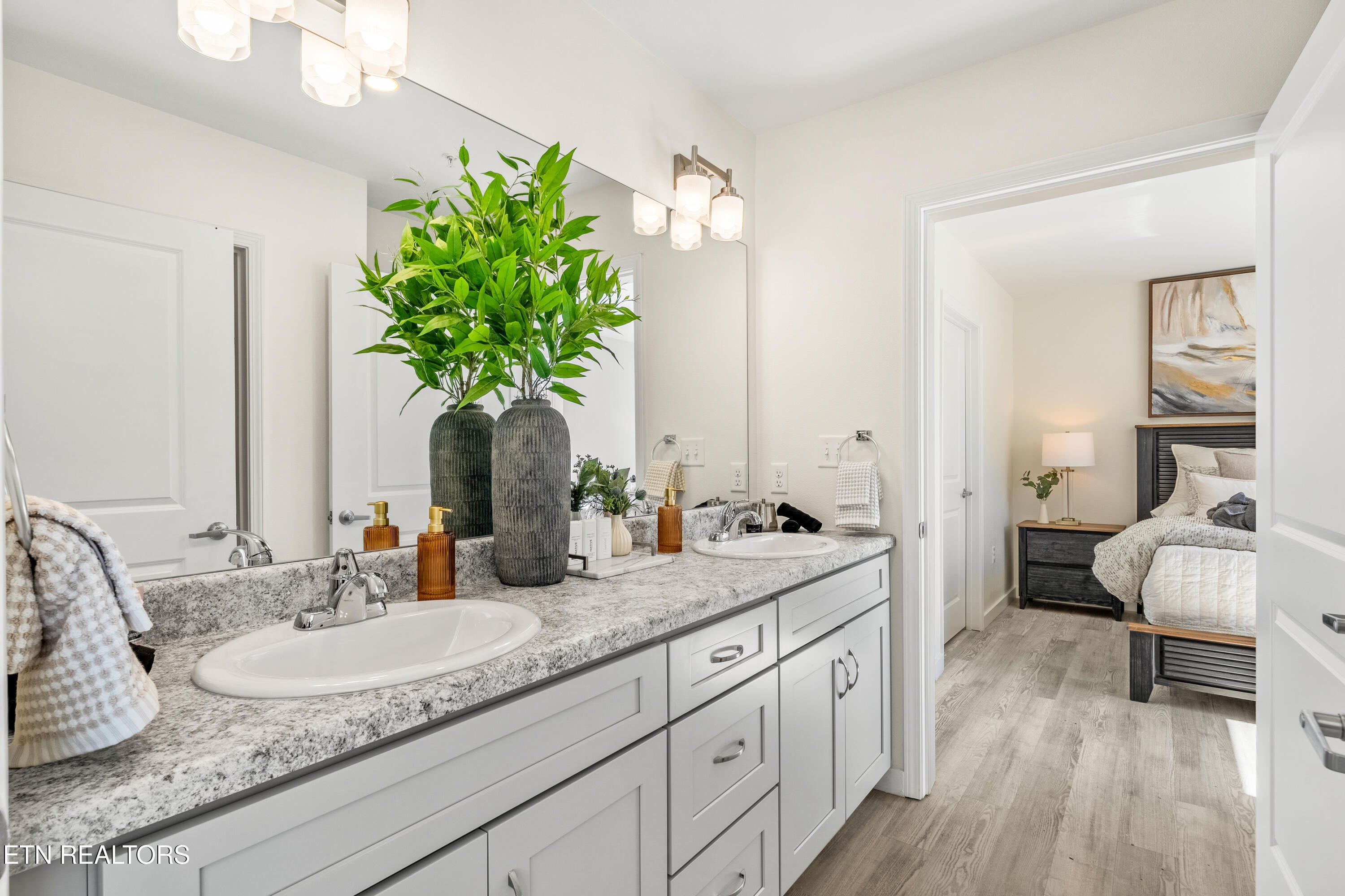 227 Sharon Drive 315