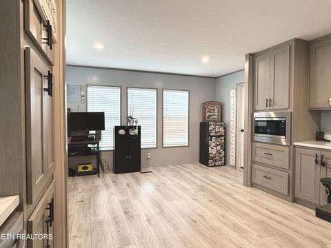 Tiny photo for 959 Barbee Rd, Jefferson City, TN 37760 (MLS # 1322941)