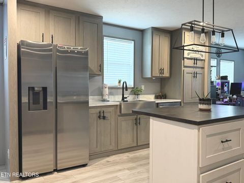 Tiny photo for 959 Barbee Rd, Jefferson City, TN 37760 (MLS # 1322941)