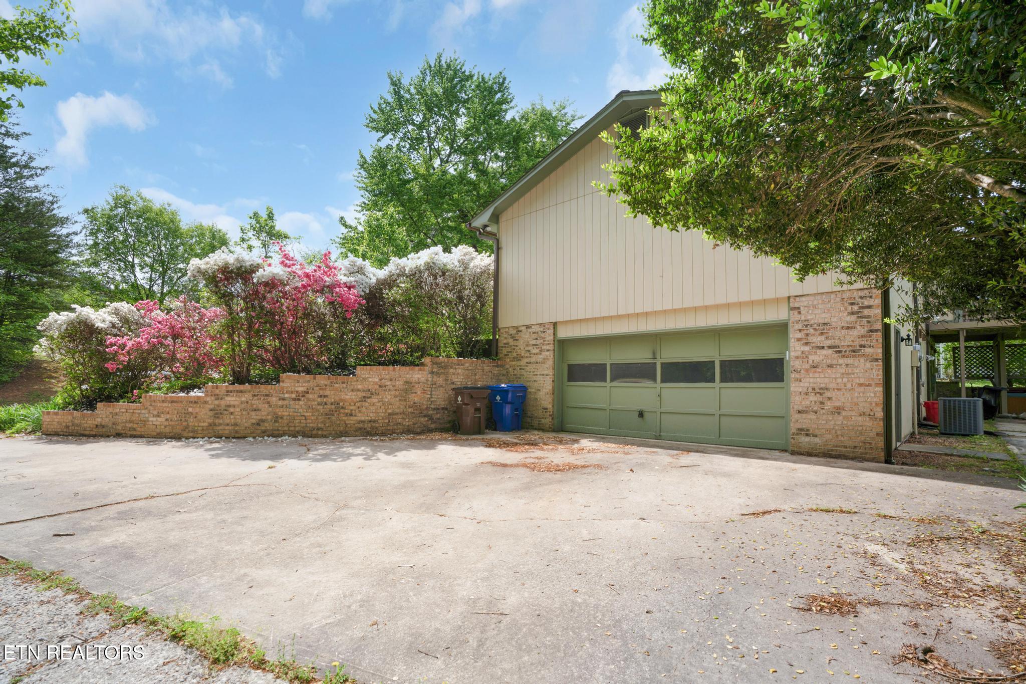 133 Hendrix Drive
