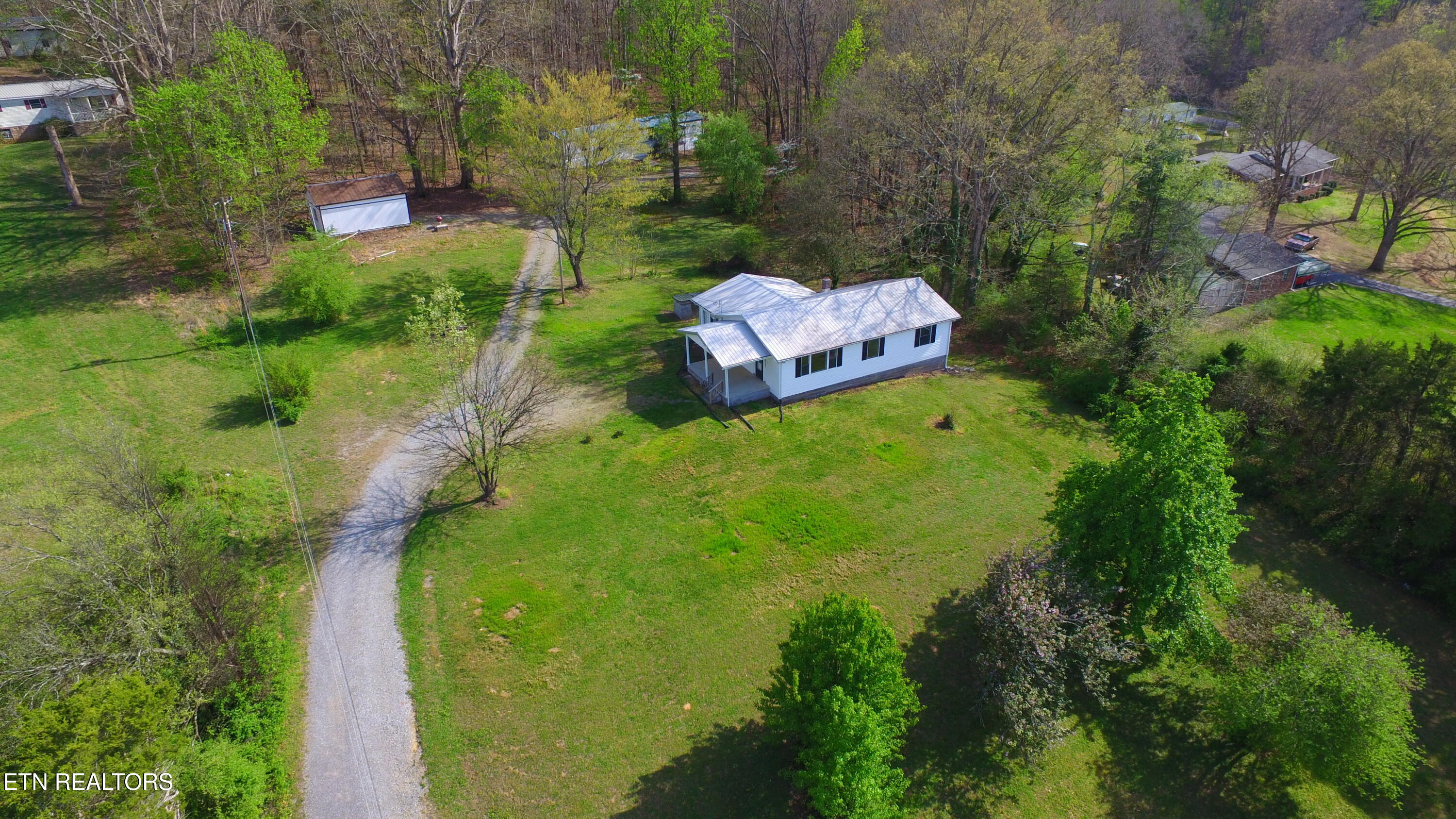 2761 Highway 411