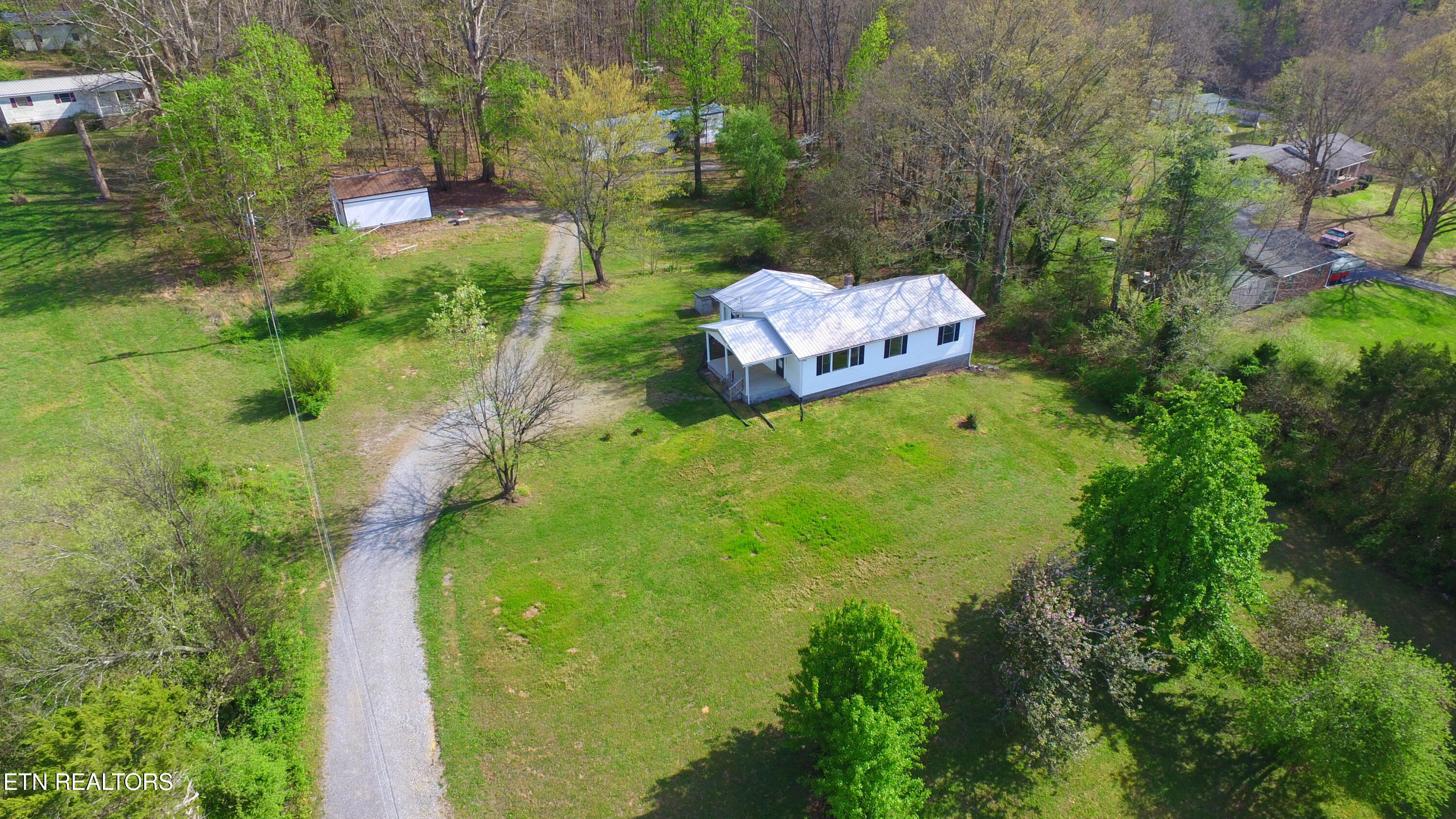 2761 Highway 411
