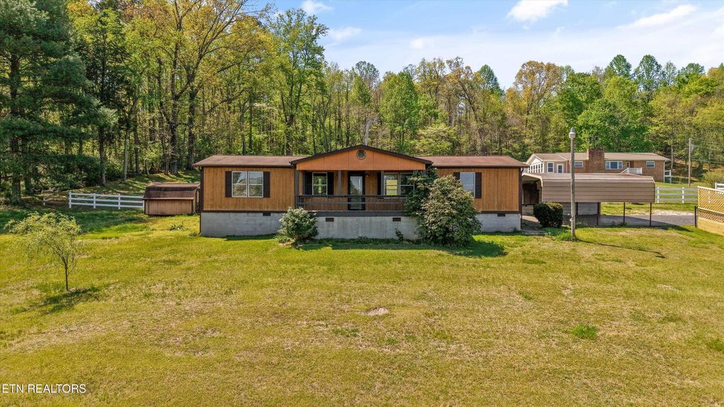 Photo of 213 Tammy Drive, Rockwood, TN 37854 (MLS # 1336797)