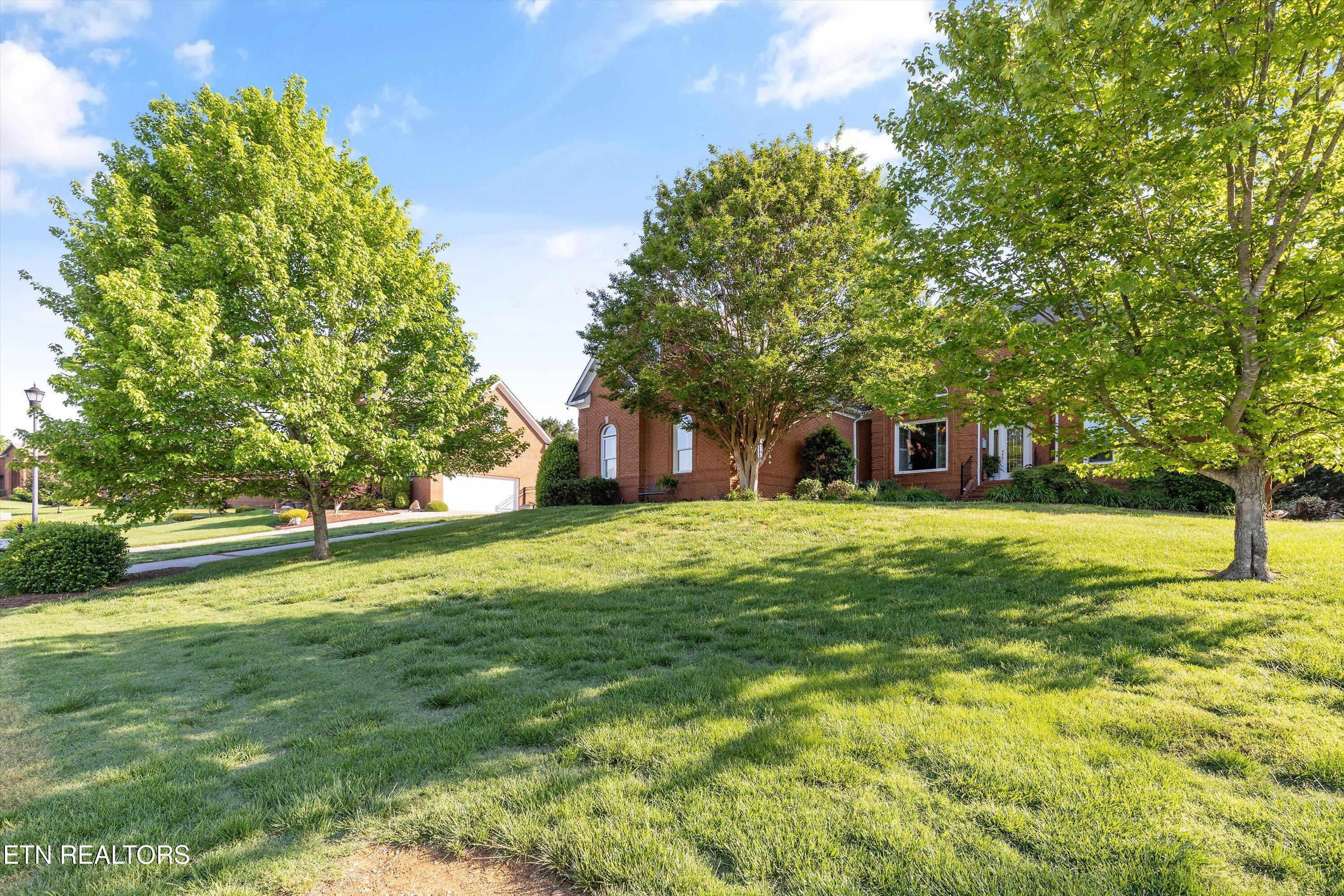 1614 Pinnacle Point Drive