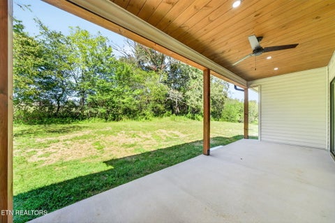 Tiny photo for 89 Estate Loop Tr, Crossville, TN 38555 (MLS # 1357478)