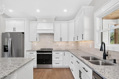 Tiny photo for 89 Estate Loop Tr, Crossville, TN 38555 (MLS # 1357478)