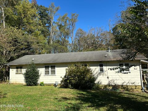 Photo of 566 W Outer Drive, Oak Ridge, TN 37830 (MLS # 1320429)