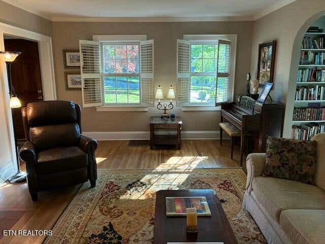 Photo of 601 Forest Heights Rd, Knoxville, TN 37919 (MLS # 1345388)
