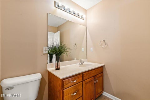Tiny photo for 165 Elizabethton Way, Clinton, TN 37716 (MLS # 1354514)