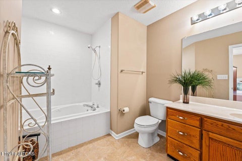 Tiny photo for 165 Elizabethton Way, Clinton, TN 37716 (MLS # 1354514)