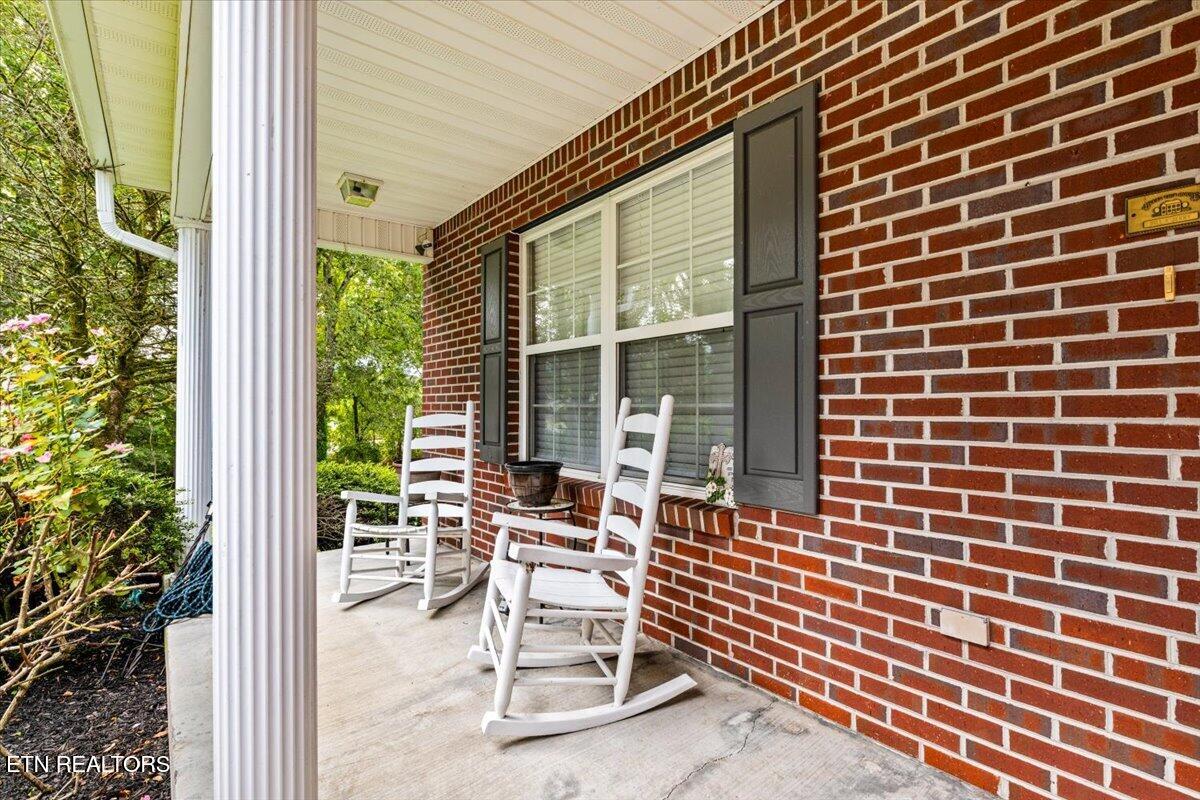 165 Elizabethton Way